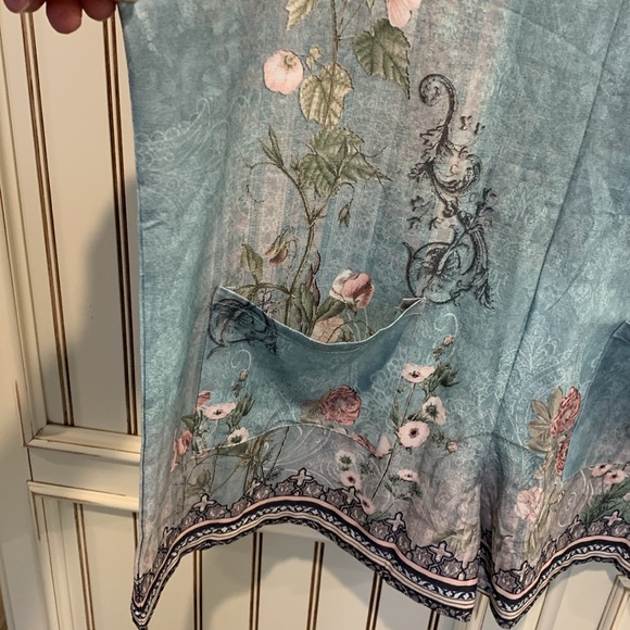 Cute little jumper and a Boho print size extra large blues turquoise muted color - Picture 3 of 9